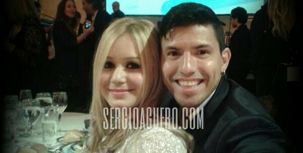 El Kun Aguero y Karina confirman su relación en cena del Garrahan
